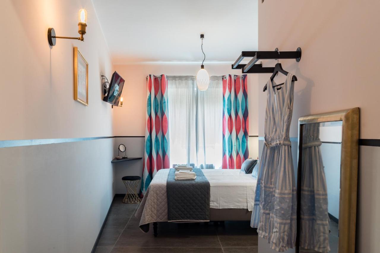 Contus Retro Guest House カリアリ エクステリア 写真