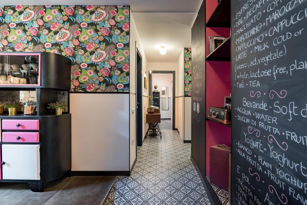 Contus Retro Guest House カリアリ エクステリア 写真